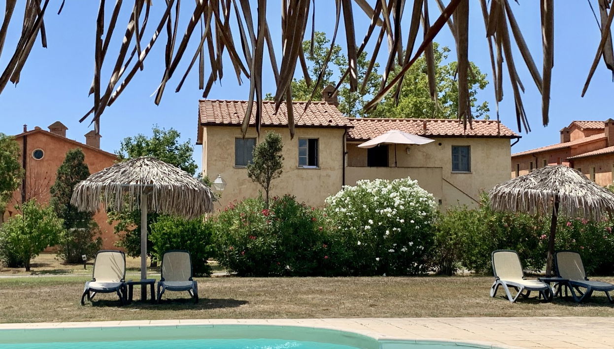 Apartamento de 3 quartos em Scarlino com piscina e jardim - Foto 1