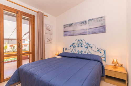 Foto 10 - Apartamento de 2 quartos em San Teodoro com terraço e vistas do mar