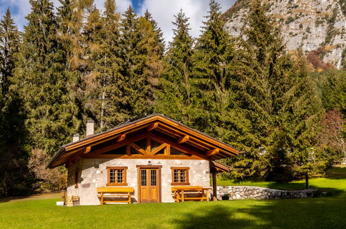 Photo 28 - Maison de 1 chambre à Comano Terme avec jardin et vues sur la montagne