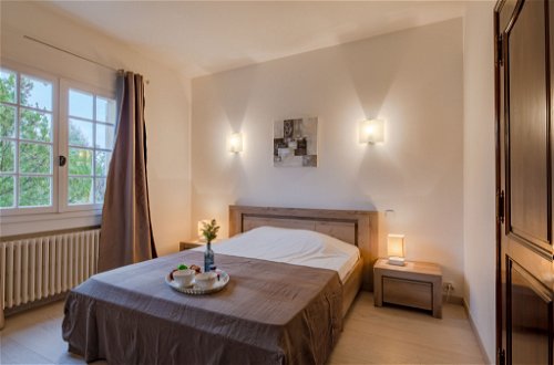 Foto 3 - Appartamento con 2 camere da letto a Fréjus con vista mare