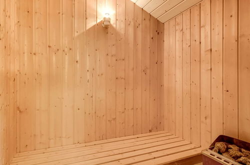 Foto 18 - Casa de 3 quartos em Klitmøller com terraço e sauna