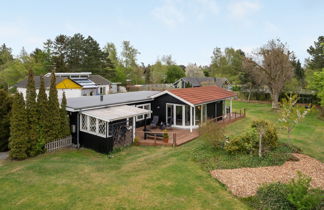 Foto 1 - Casa de 5 habitaciones en Væggerløse con terraza