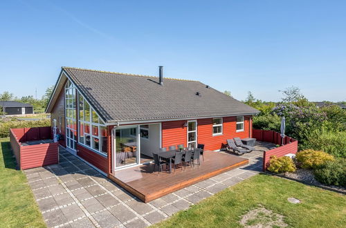 Foto 1 - Casa con 3 camere da letto a Tarm con terrazza e sauna
