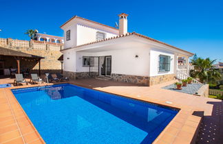 Foto 2 - Casa de 4 habitaciones en Vélez-Málaga con piscina privada y vistas al mar