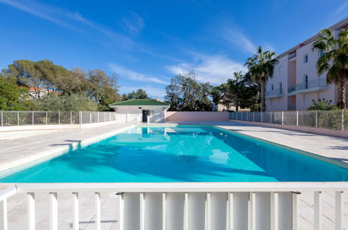 Photo 1 - Appartement de 1 chambre à Fréjus avec piscine et vues à la mer