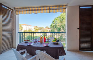 Photo 2 - 1 bedroom Apartment in Fréjus with swimming pool and garden