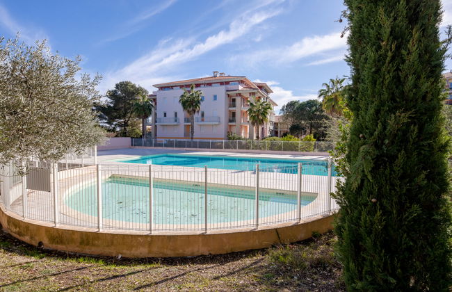 Apartamento de 2 quartos em Fréjus com piscina e jardim - Foto 17