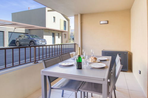 Photo 13 - 2 bedroom Apartment in Saint-Cyr-sur-Mer with terrace