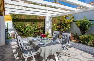 Photo 2 - Maison de 2 chambres à Nerja avec piscine privée et vues à la mer