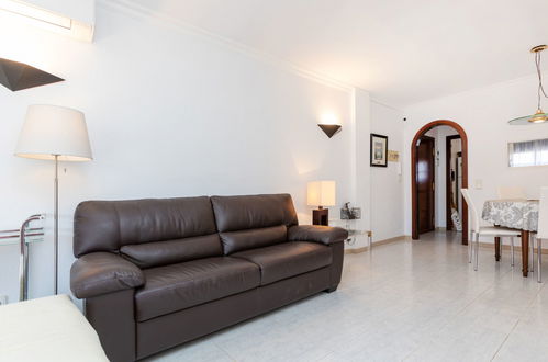 Photo 8 - 2 bedroom Apartment in Salou with garden and terrace