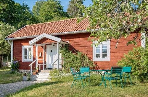 Photo 30 - Maison de 4 chambres à Strängnäs avec piscine privée et jardin