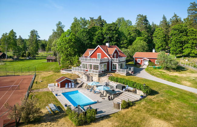 Haus mit 7 Schlafzimmern in Strängnäs mit privater pool und garten - Foto 1