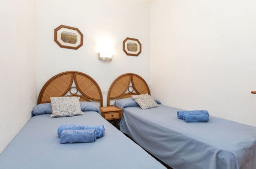 Foto 10 - Apartment mit 2 Schlafzimmern in Llançà mit terrasse und blick aufs meer