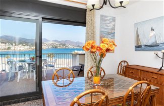 Photo 2 - 2 bedroom Apartment in Llançà with terrace and sea view