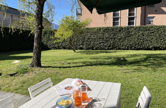 Photo 2 - Appartement de 2 chambres à Dervio avec jardin et vues sur la montagne