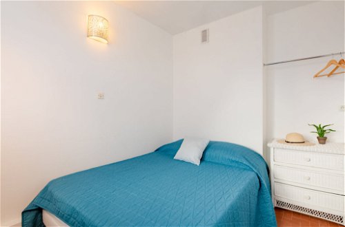 Foto 4 - Apartment mit 2 Schlafzimmern in Sainte-Maxime mit blick aufs meer