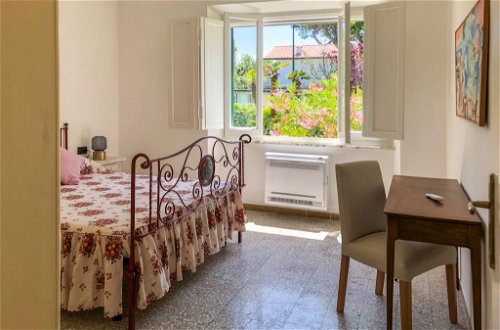 Foto 13 - Casa de 3 habitaciones en Forte dei Marmi con jardín y vistas al mar