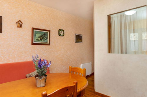 Foto 6 - Apartment mit 1 Schlafzimmer in La Vall de Boí mit schwimmbad und blick auf die berge