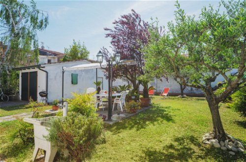 Foto 7 - Casa de 3 quartos em Viareggio com jardim e vistas do mar