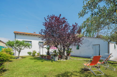 Foto 10 - Haus mit 3 Schlafzimmern in Viareggio mit garten und blick aufs meer