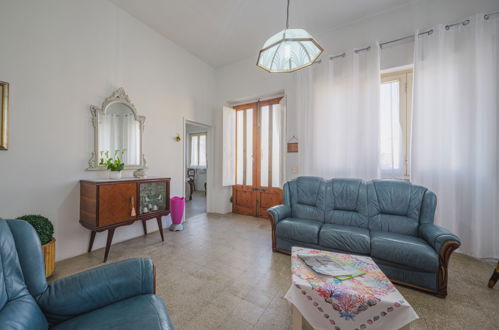 Photo 31 - Maison de 3 chambres à Viareggio avec jardin et vues à la mer
