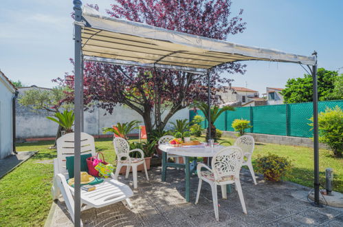 Photo 1 - Maison de 3 chambres à Viareggio avec jardin et vues à la mer