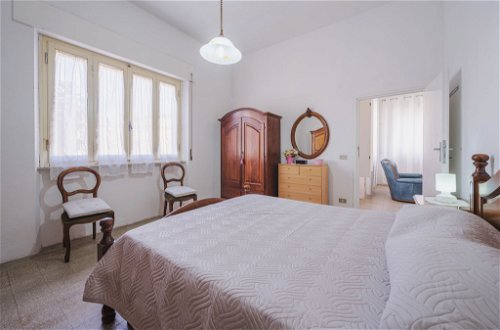 Foto 34 - Casa con 3 camere da letto a Viareggio con giardino e vista mare