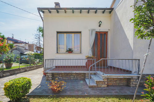 Photo 14 - 3 bedroom House in Viareggio with garden and sea view