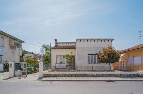 Foto 21 - Haus mit 3 Schlafzimmern in Viareggio mit garten und blick aufs meer