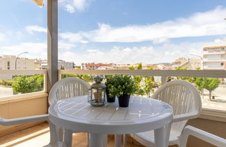 Photo 2 - 2 bedroom Apartment in Cubelles with swimming pool and sea view