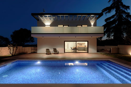 Photo 39 - 4 bedroom House in Pula with private pool and sea view