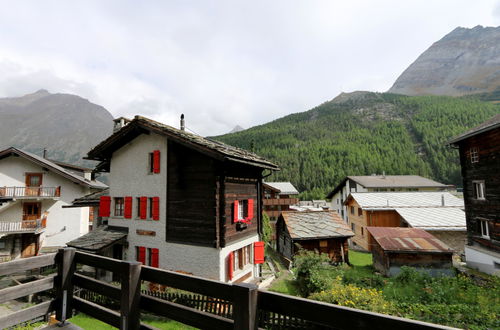 Foto 5 - Appartamento con 3 camere da letto a Saas-Fee