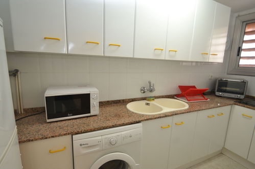 Photo 7 - 2 bedroom Apartment in Salou with terrace