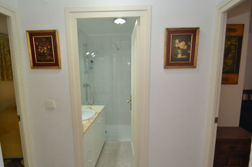 Photo 13 - 2 bedroom Apartment in Salou with terrace