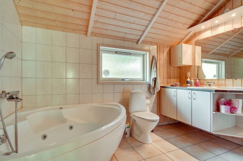 Foto 19 - Casa de 4 quartos em Give com terraço e sauna