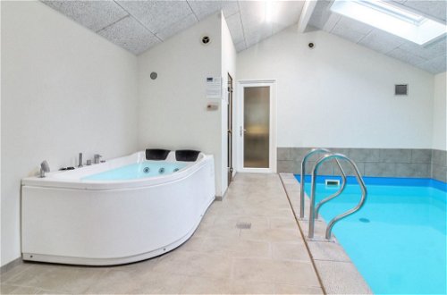 Foto 3 - Casa de 4 quartos em Kelstrup Strand com piscina privada e terraço