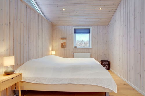 Foto 7 - Casa con 3 camere da letto a Harrerenden con terrazza e sauna