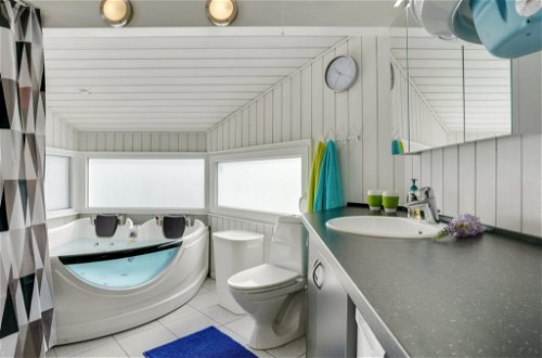 Foto 16 - Casa de 3 quartos em Bjert com terraço e sauna