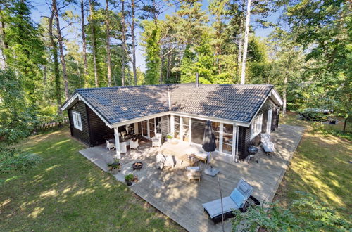 Photo 30 - 3 bedroom House in Græsted with hot tub