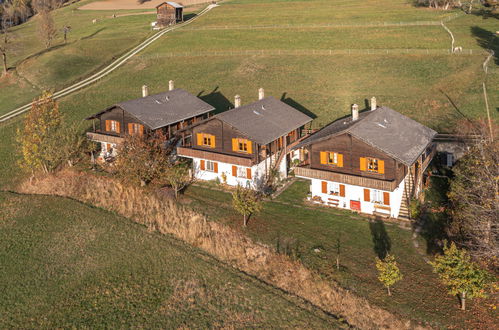 Photo 1 - Appartement de 2 chambres à Ernen avec jardin et vues sur la montagne