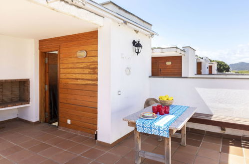 Foto 5 - Apartamento de 2 quartos em Castell-Platja d'Aro com piscina e jardim