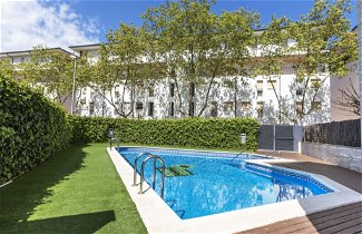 Foto 1 - Apartamento de 2 habitaciones en Castell-Platja d'Aro con piscina y vistas al mar