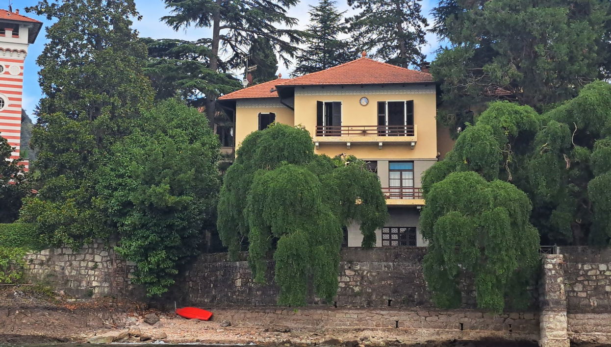 Casa de 4 quartos em Laveno Mombello com jardim e terraço - Foto 1