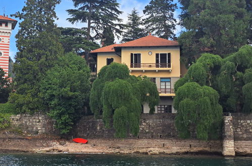 Foto 1 - Casa de 3 habitaciones en Laveno Mombello con jardín y vistas a la montaña