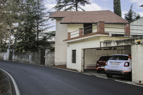 Foto 40 - Casa de 3 habitaciones en Laveno Mombello con jardín y terraza