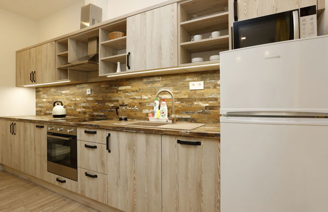 Apartamento de 2 quartos em Desná com jardim e banheira de hidromassagem - Foto 3