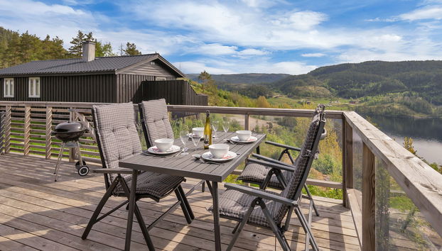 4 bedroom House in Fossdal with garden and terrace - Photo 2