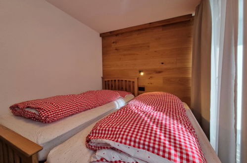 Foto 11 - Appartamento con 2 camere da letto a Saas-Fee