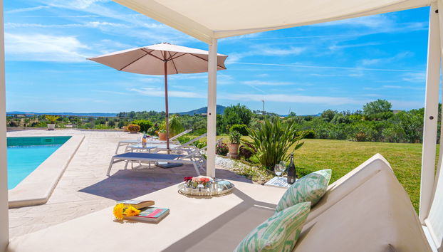 Casa de 4 quartos em Selva com piscina privada e jardim - Foto 5