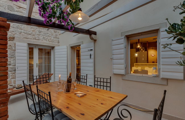 Casa de 3 quartos em Sutivan com piscina privada e jardim - Foto 12